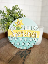 Load image into Gallery viewer, Hello Spring Daffodil Insert &amp; Square Shiplap Base
