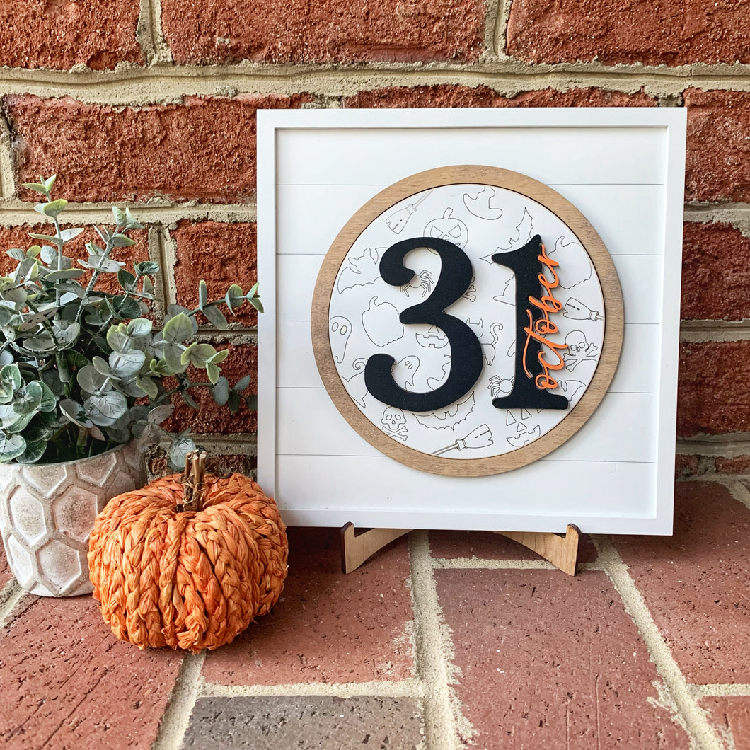 31/October Insert with Square Shiplap Base